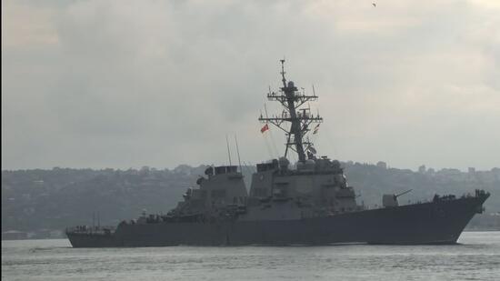 Son dakika... ABD savaş gemisi “USS Porter” İstanbul Boğazı’ndan geçti