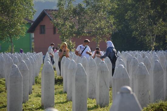25 yıldır dinmeyen acı: Srebrenitsa Soykırımı