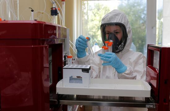 Rusya'dan yeni koronavirüs aşısı açıklaması: 2 hafta içinde hazır olacak