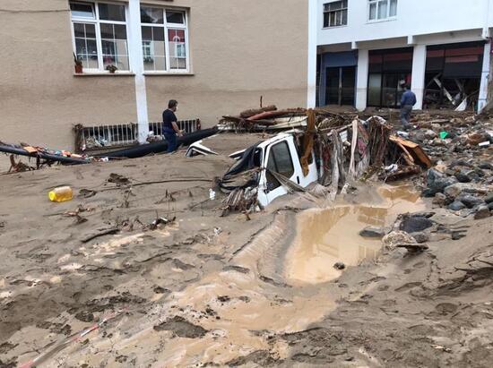 Giresun'da sel felaketi! Bakan Soylu: 4 vatandaşımız hayatını kaybetti