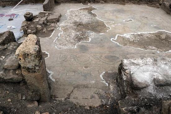 Son dakika.. 1600 yıllık 'Gola' mozaiklerini tahrip ettiler