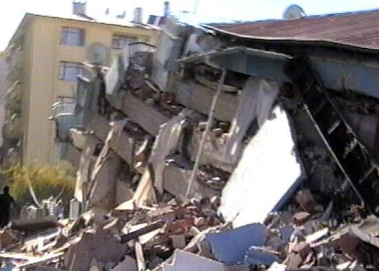 Van'daki depremin 9. yılında yeni görüntüler ortaya çıktı
