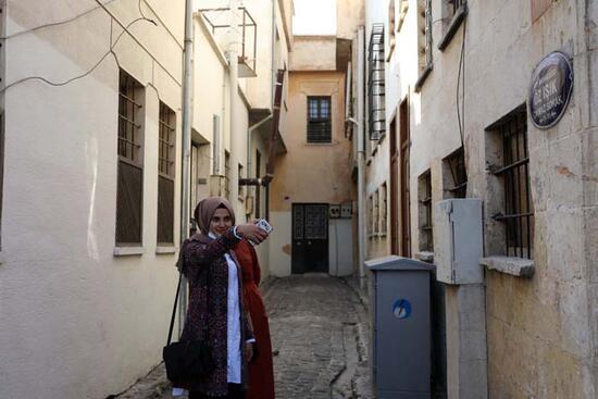 Türkiye’nin en kısa sokağı görenleri şaşırtıyor! 23 adımda bitiyor