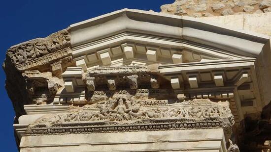 Efes'in 5 katı büyüklüğünde: Anavarza Antik Kenti