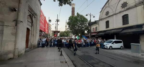 Son dakika...Bu sabah İstanbul! Ayasofya çevresinde kalabalık artıyor