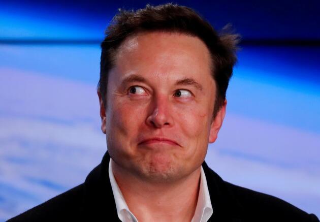 Jeff Bezos'u geçerek dünyanın en zengini olan Elon Musk, ünlü milyarder ile alay etti: 