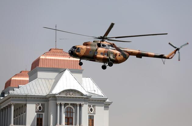 Servetini unutmadı: Rusya'dan 'Afgan lider Gani bir helikopter dolusu parayla kaçtı' iddiası