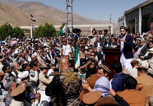 'Taliban'la savaşmaya hazırım' diyen Ulusal Direniş Cephesi'nin lideri: Ahmed Mesud