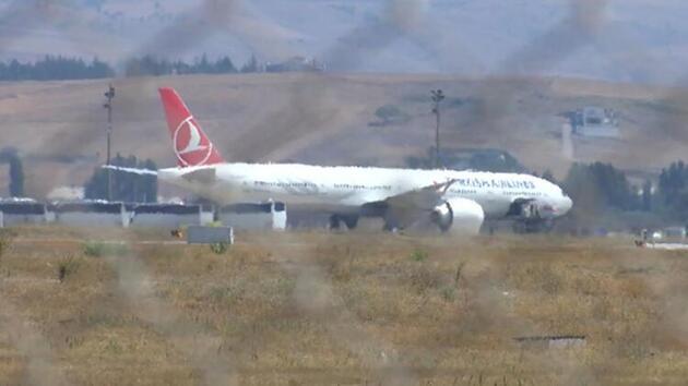 Kabil'deki tahliye için risk alınmadı! Kabil’den havalanan ilk uçak Ankara’ya indi
