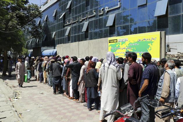 Afgan bankaları çökmenin eşiğinde