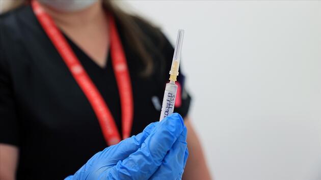 Koronavirüsle mücadelede 2 önemli adım: HES yerine aşı kartı sorulacak