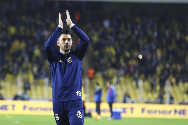 Son dakika... Emre Belözoğlu'nun ilk transferi Tolgay Arslan!
