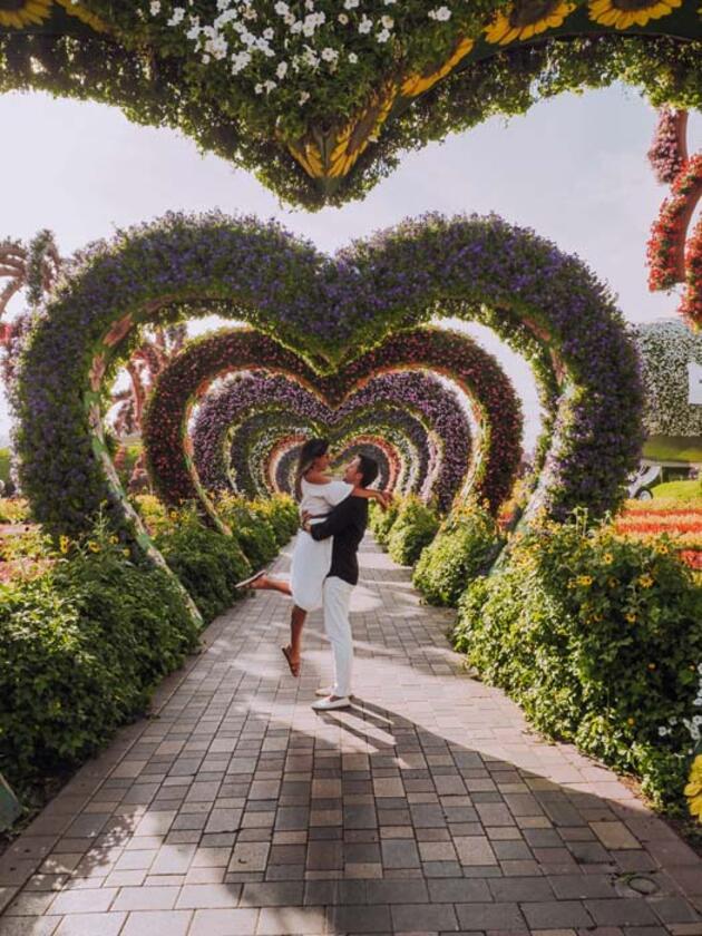 Bir Metaverse Rüyası: Dubai Miracle Garden