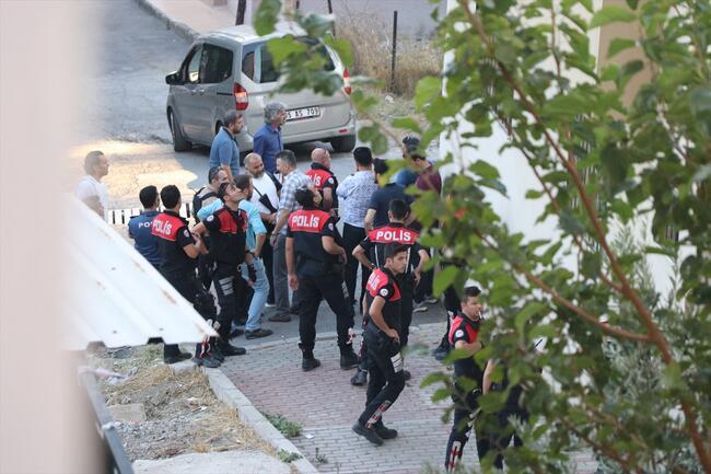 İzmir'de silahlar çekildi! Gözaltılar var 