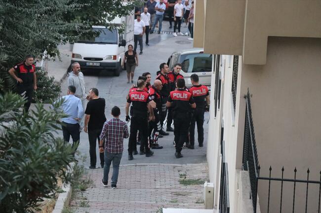 İzmir'de silahlar çekildi! Gözaltılar var 