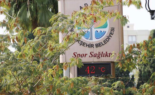 Adana'da termometreler 42'yi gördü
