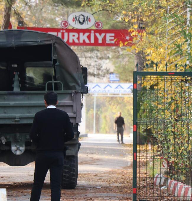 Türkiye deport etti! ABD vatandaşı DEAŞ'lı terörist arada kaldı