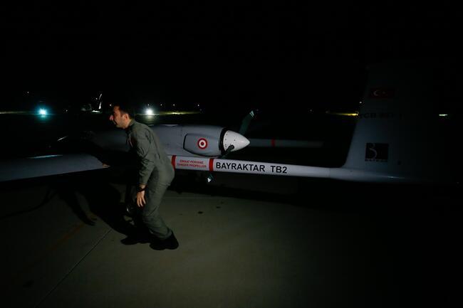 Türkiye'den kalkan İHA, KKTC Geçitkale Havalimanı'na indi
