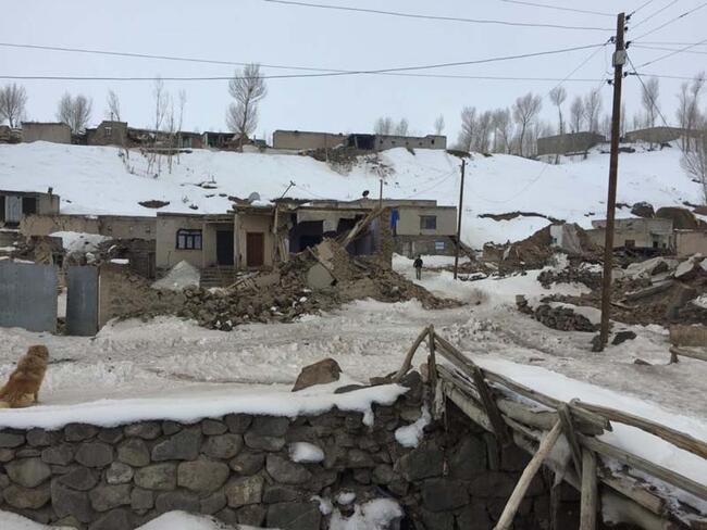 İçişleri Bakanı Soylu'dan deprem açıklaması: 7 vatandaşımız hayatını kaybetti