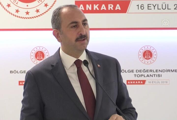 Adalet Bakanı Gül Türk yargısının talimat aldığı tek yer hukuktur