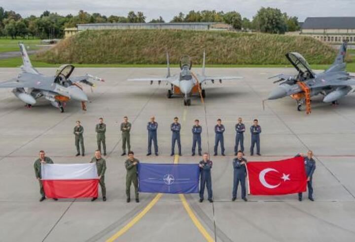 Türk jetleri, NATO'nun 'hava polisliği' görevi sonrası yurda döndü