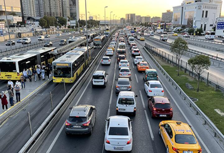 İstanbul'da trafik yoğunluğu!  