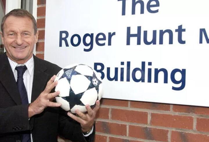 Eski İngiliz futbolcu Roger Hunt hayatını kaybetti