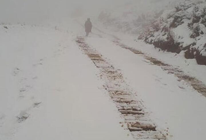 Ardahan'a mevsimin ilk karı düştü