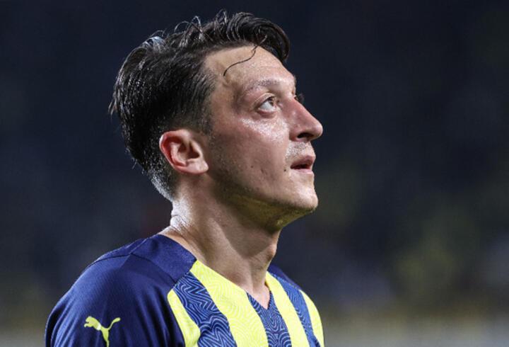 Son dakika... Mesut Özil: Savaşmaya devam edeceğiz