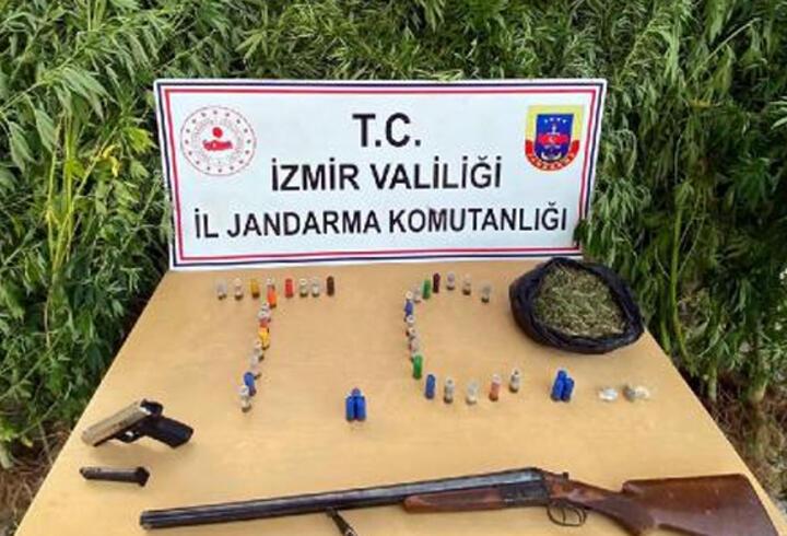 İzmir'in 10 ilçesinde uyuşturucu tacirlerine operasyon; 12 tutuklama