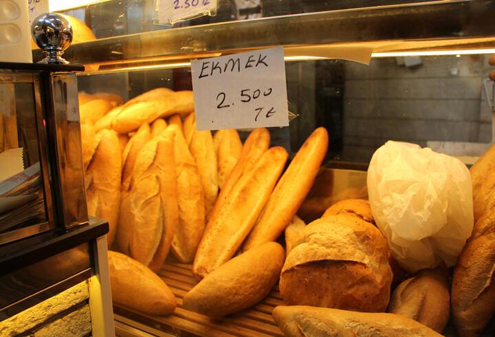 İstanbul'da ekmeğe 'resmi' zam