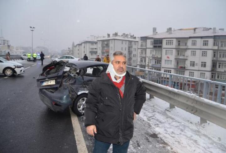 9 aracın karıştığı 'buzlanma' kazası: 3 yaralı