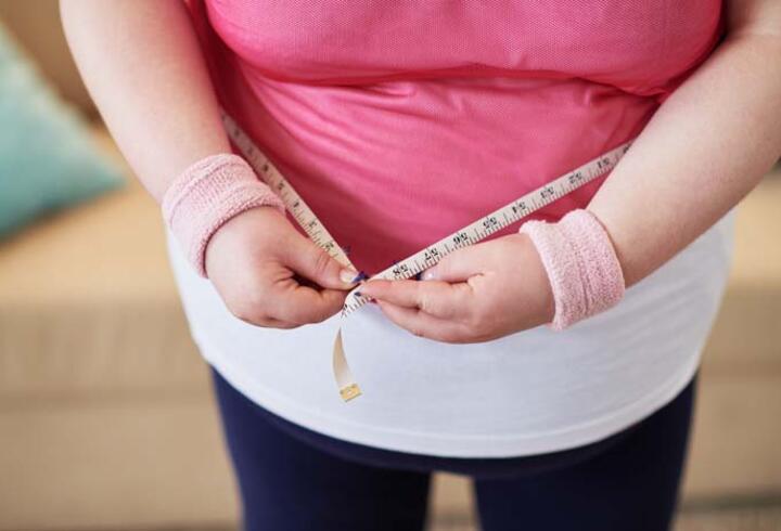 Obezite tedavisinde tüm sevilen yiyeceklerden vazgeçme düşüncesi yanlış