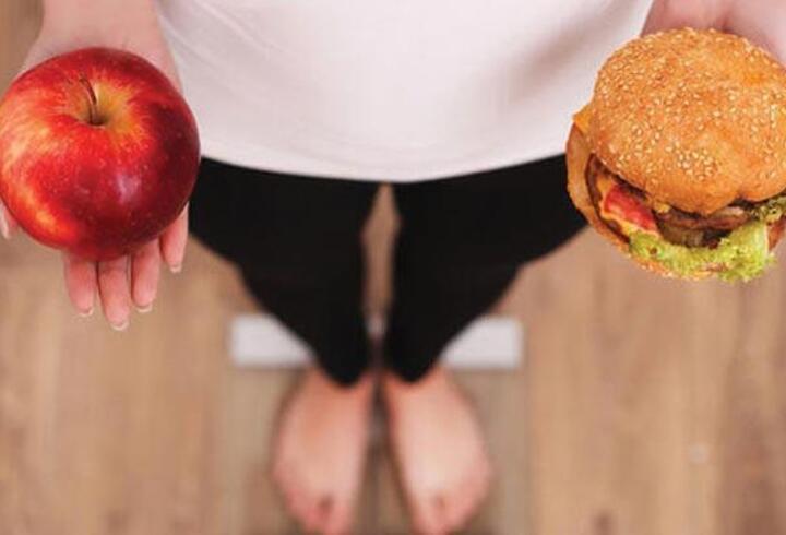Obezite tedavisinde tüm sevilen yiyeceklerden vazgeçme düşüncesi yanlış!