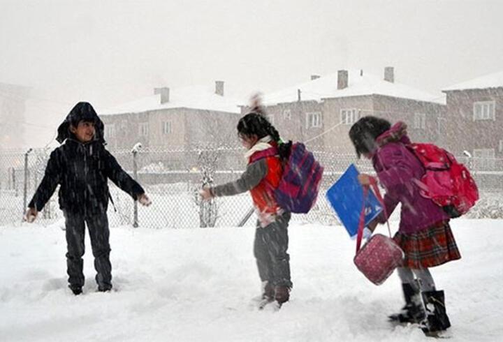 Eğitime kar engeli: Hangi şehirlerde okullar tatil edildi?