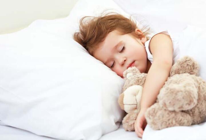 İşte bebeklerde ve çocuklarda uyku düzeni sağlamanın püf noktaları