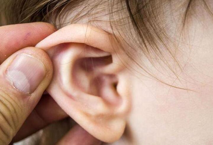 Çocuklarda orta kulak iltihabı işitme kaybına neden olabiliyor