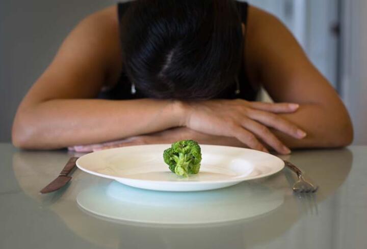 Sınav stresi yeme bozukluğunu tetikliyor