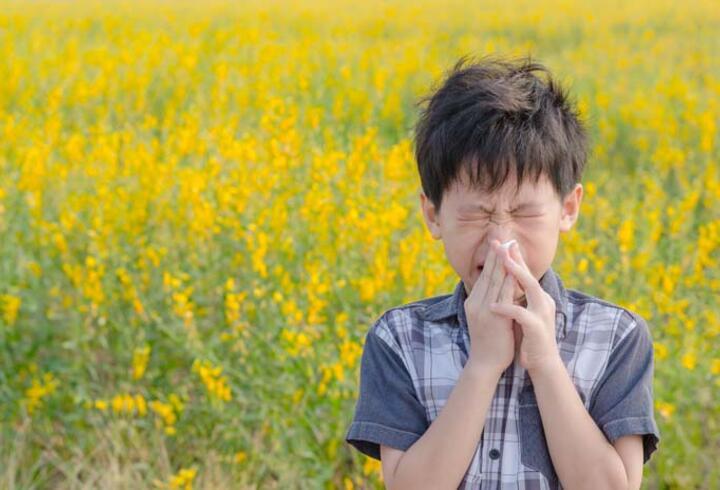 Uzmanından bahar alerjisi uyarısı: Alerjik çocuklarda aşı ihmal edilmemeli