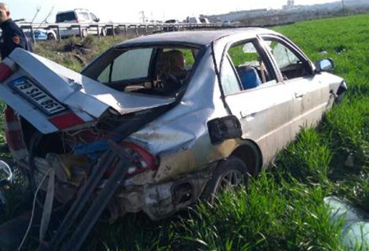 Kilis'te, otomobil devrildi: 3 yaralı
