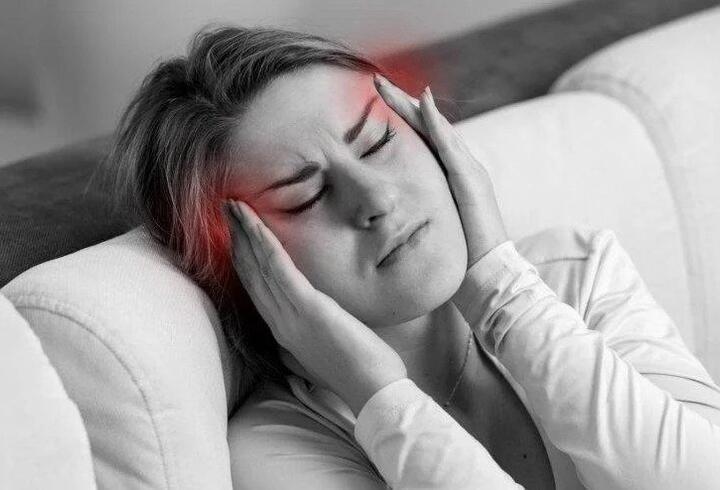 İftardan sonra baş ağrısı neden olur? Oruç açtıktan sonra baş dönmesi neden olur?