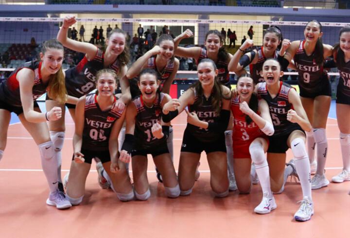 Son dakika... U17 Kız Voleybol Milli Takımı, namağlup Avrupa Şampiyonası Finalleri’nde