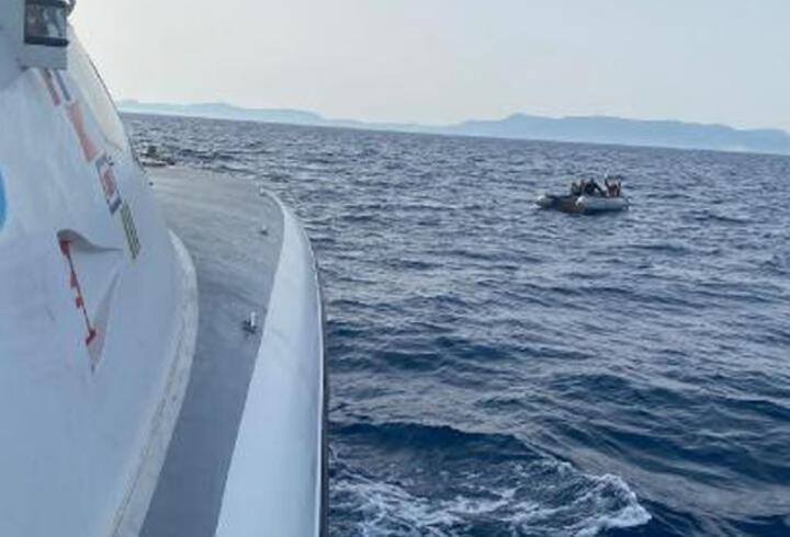 İzmir açıklarında 108 göçmen kurtarıldı, 31 göçmen yakalandı