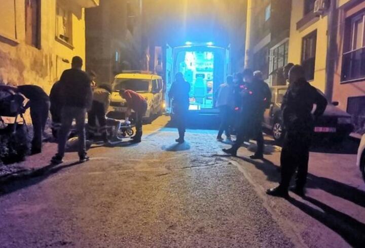 İzmir'de kucağında çocuğu bulunan anne, tartıştığı kadın tarafından bıçaklandı