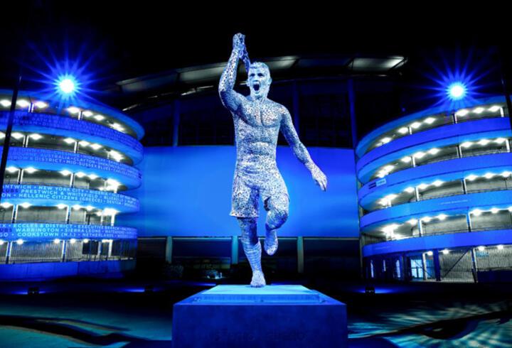 Son dakika... Manchester City Agüero'nun heykelini dikti