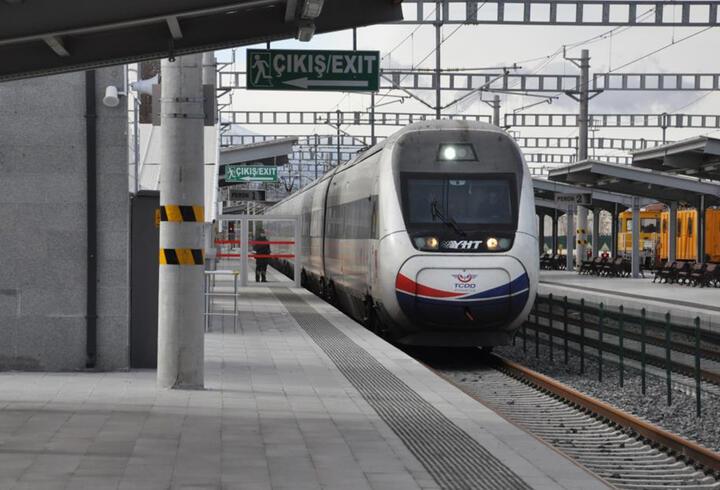 YHT bilet fiyatları 2022 ne kadar, kaç TL? Yüksek hızlı tren biletleri ne kadar?