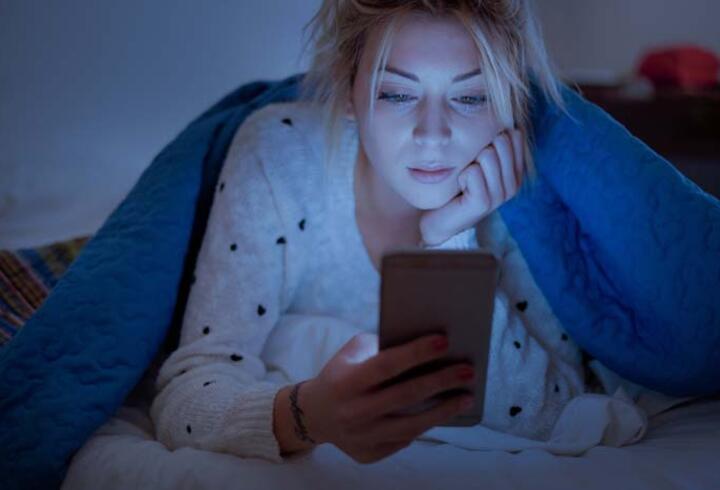 Fazla ışık beyni yanıltıyor, oluşan uyku problemleri ise bağışıklığı zayıflatıyor