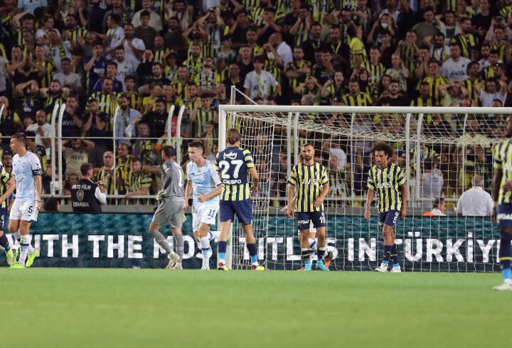 Fenerbahçe'den Dinamo Kiev maçındaki tezahüratla ilgili açıklama