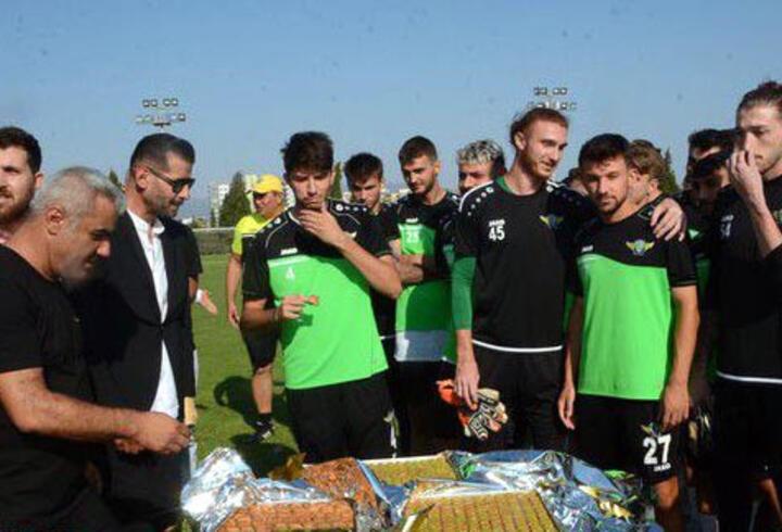 Akhisarspor'dan 8 futbolcu kadro dışı iddiasına açıklama