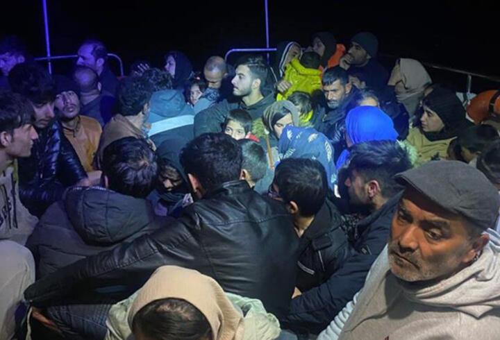 Yunanistan tarafından ölüme itilen 139 düzensiz göçmen kurtarıldı